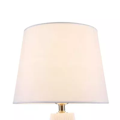 Настольная лампа Maytoni Z181-TL-01-W