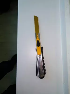 Inforce Строительный нож 18 мм в металлическом корпусе 06-02-10