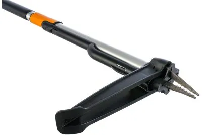 Телескопический удалитель сорняков FISKARS SmartFit 139960/1020125