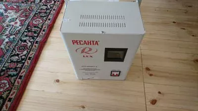 Стабилизатор напряжения Ресанта АСН 8000 Н/1-Ц Lux