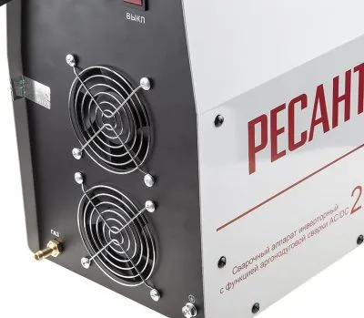 Сварочный аппарат РЕСАНТА САИ-250АД AC/DC