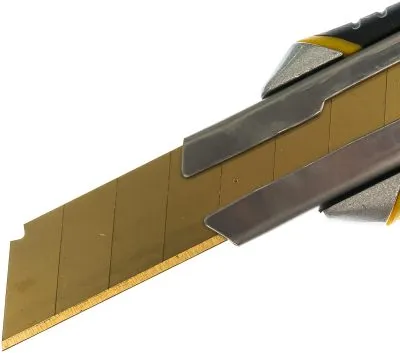 Inforce Строительный нож 18 мм в металлическом корпусе с винтовым зажимом 06-02-12