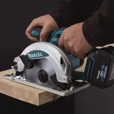 Дисковая пила Makita DSS610RF