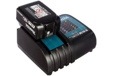Аккумулятор BL1830B (18В, 3.0 Ач, Li-Ion)+зарядное устройство DC18SD Makita 191A23-6