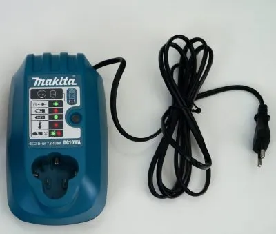 Зарядное устройство Makita 194588-1