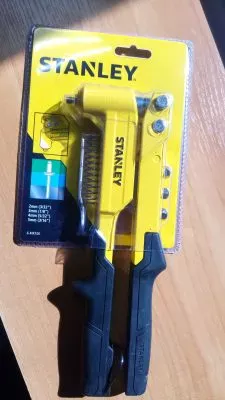 Клепальный молоток Stanley MR100 6-MR100