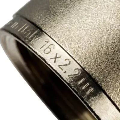 SFC-0020-001622 STOUT Фитинг компрессионный для труб PEX 16х2,2х3/4