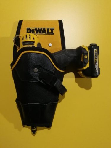 Поясной держатель DEWALT DWST1-75653