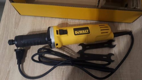 Прямошлифовальная машина DeWALT DWE 4884