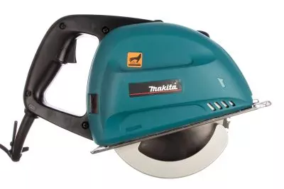 Дисковая пила Makita 4131