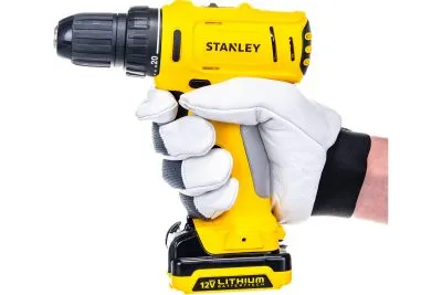 Аккумуляторная дрель-шуруповерт Stanley SCD121S2K